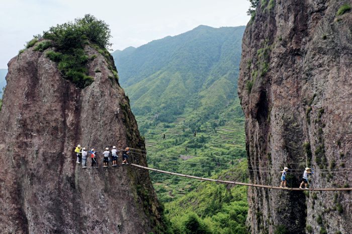 YANDANG DA�I: B�R DO�A VE K�LT�R MERKEZ�